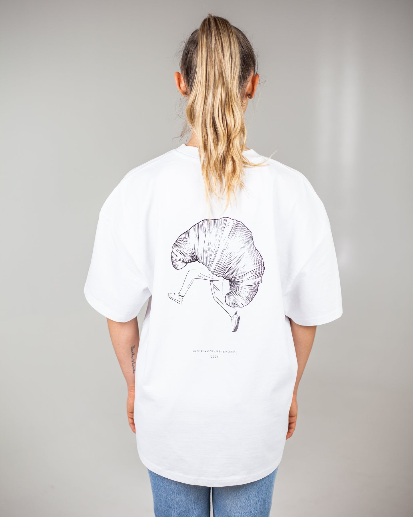 CRISPY NOMAD T-SHIRT
